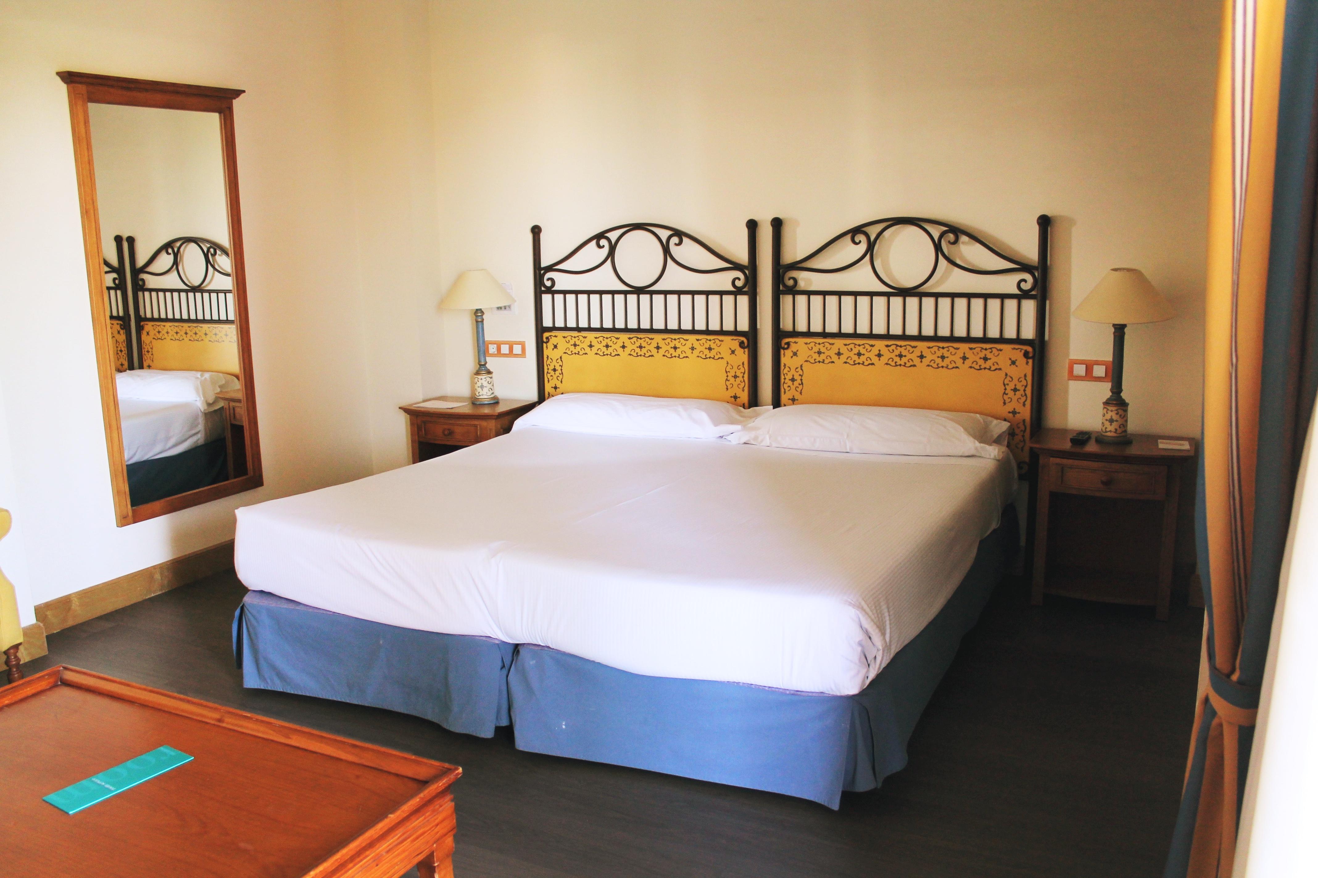 Hotel Alicante Golf Екстериор снимка