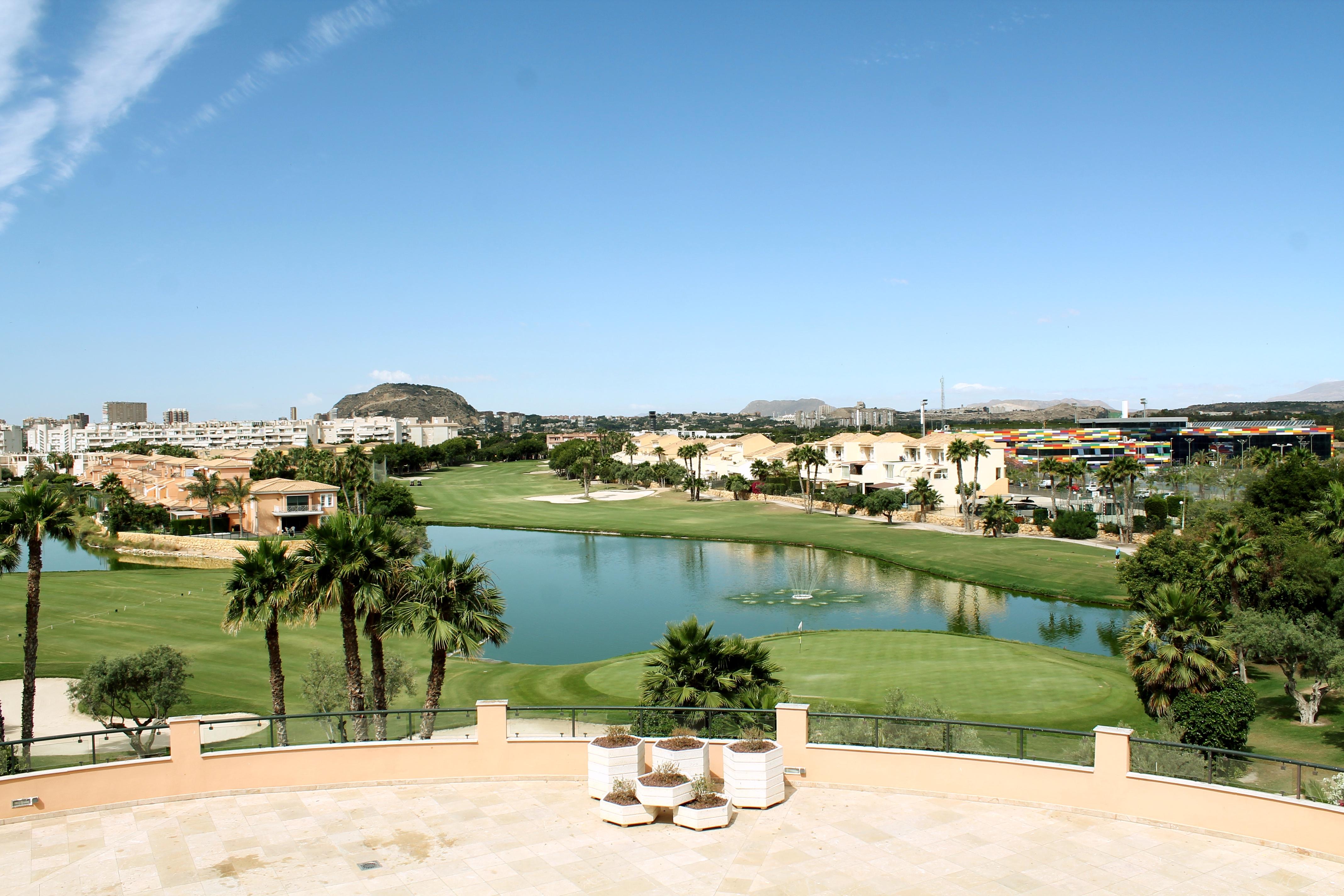 Hotel Alicante Golf Екстериор снимка