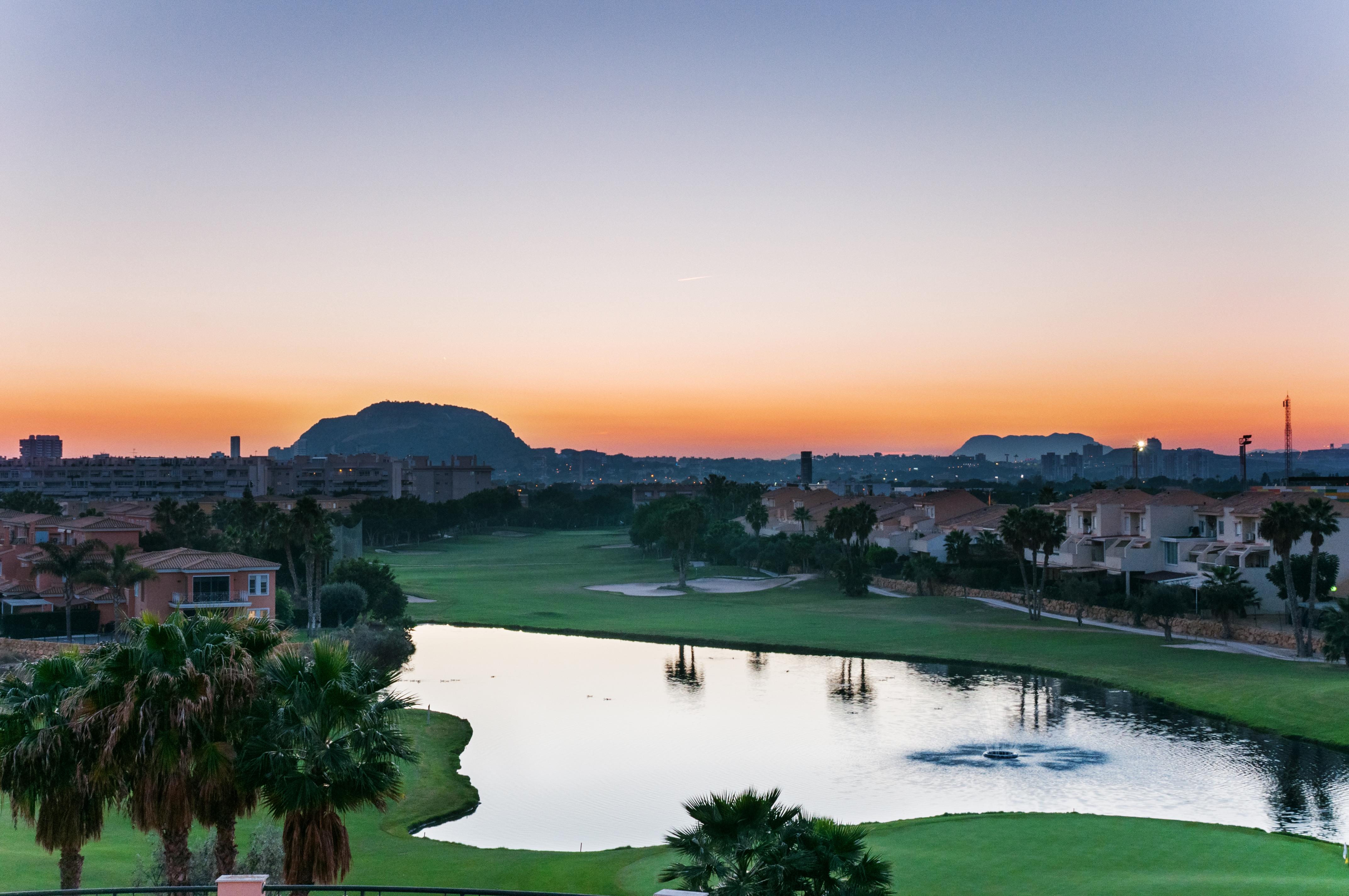 Hotel Alicante Golf Екстериор снимка