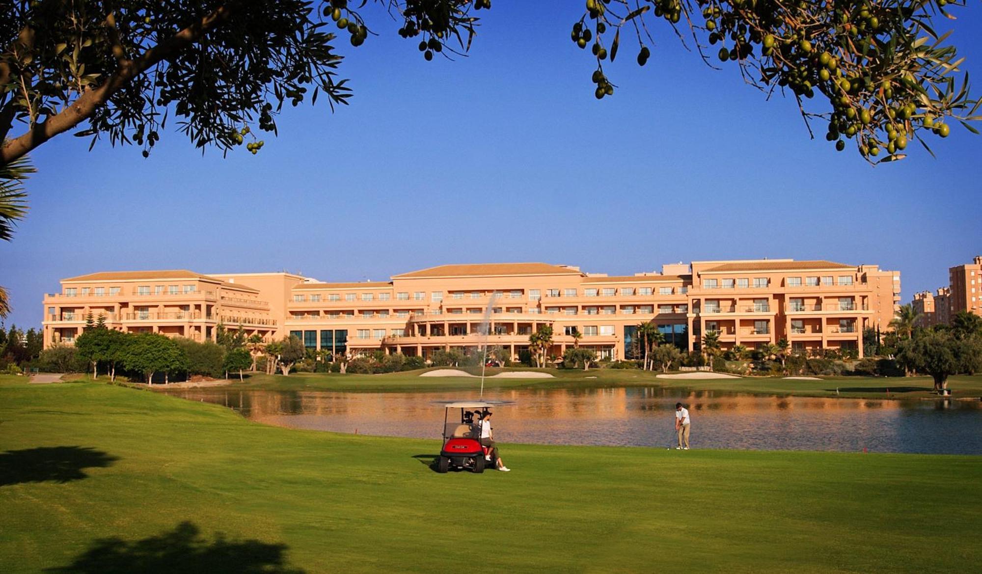 Hotel Alicante Golf Екстериор снимка