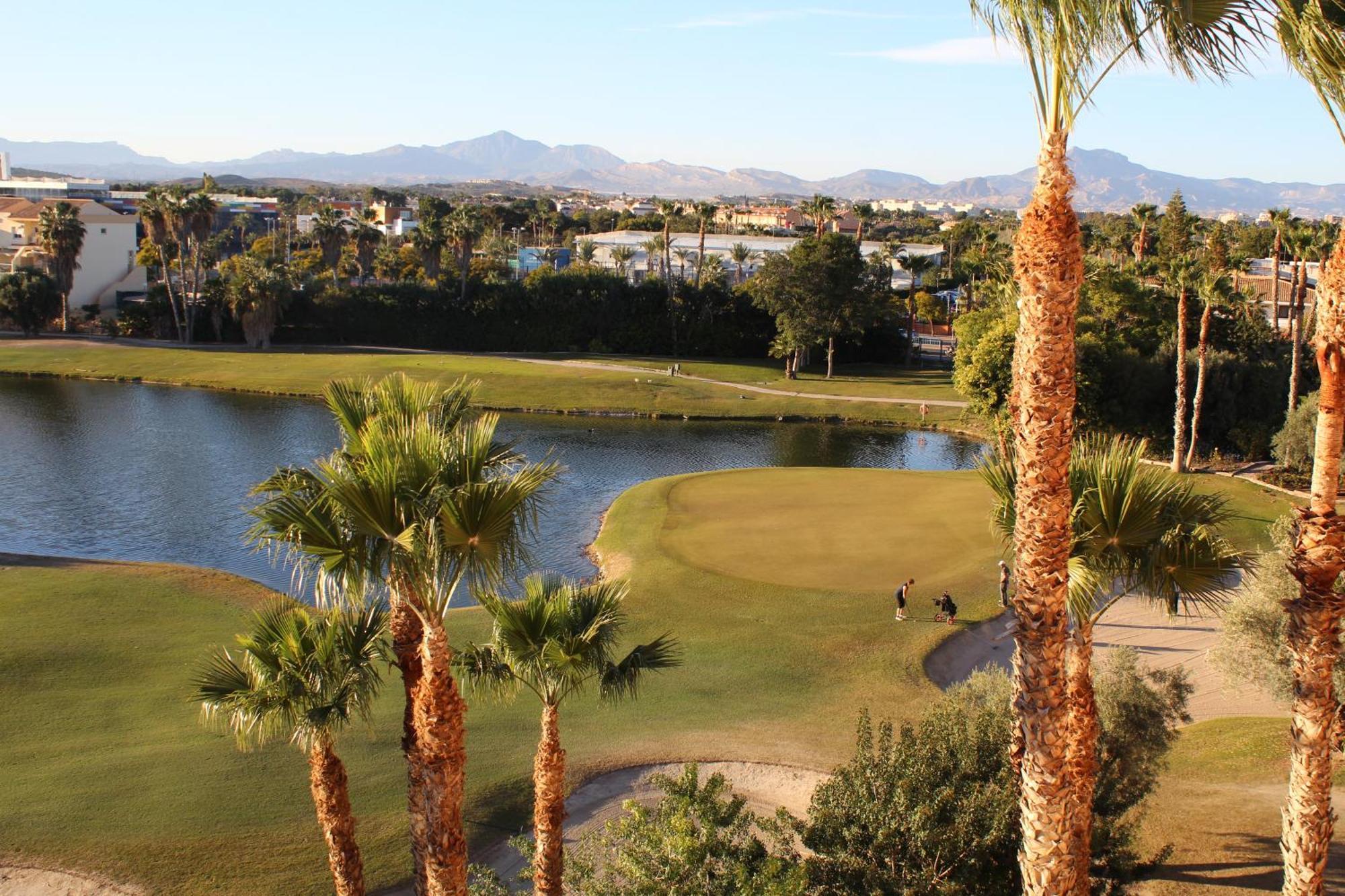 Hotel Alicante Golf Екстериор снимка