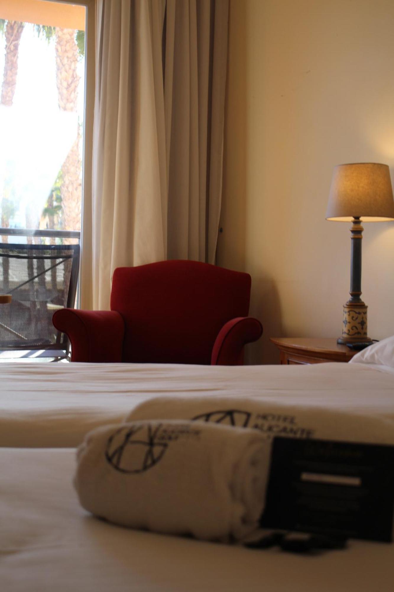 Hotel Alicante Golf Екстериор снимка