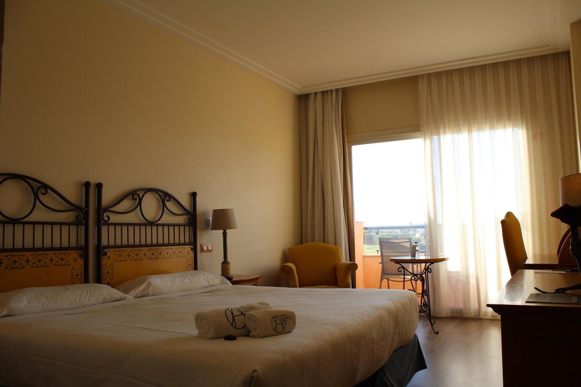 Hotel Alicante Golf Екстериор снимка